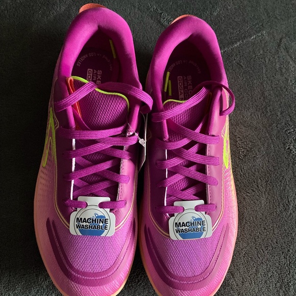 Skechers Vibrant Pink Athletic Shoes - Picture 2 of 8